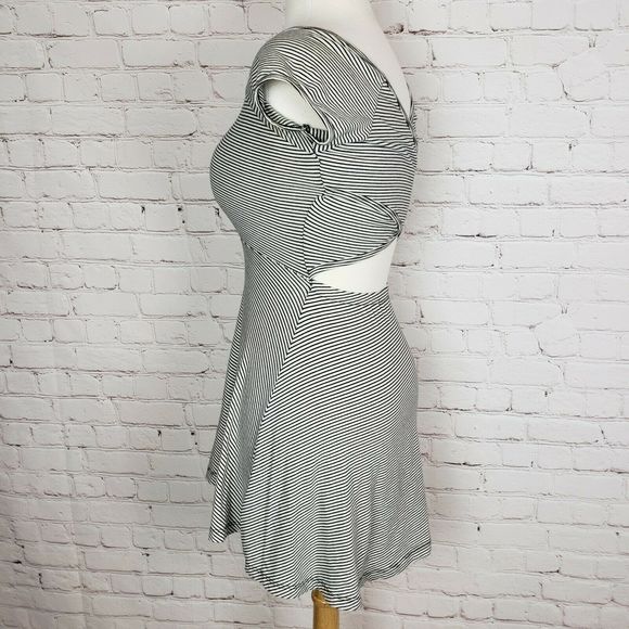 SOLD - Picture 3 of 8